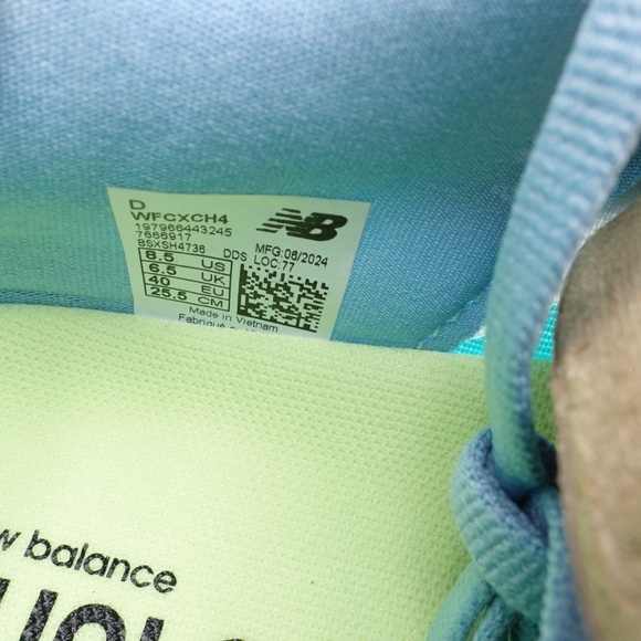 NEW New Balance Women's WIDE D FuelCell Rebel v4 Running Shoes WFCXCH4 - Picture 8 of 11